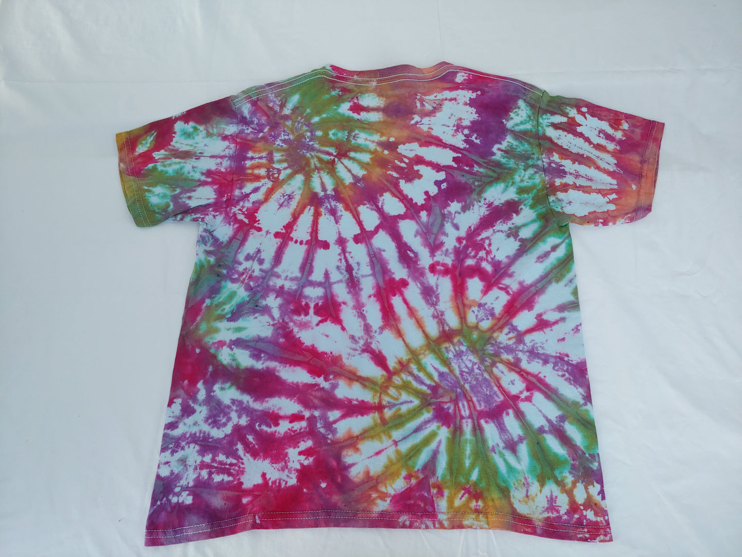 YOUTH LARGE TIE DYE 25