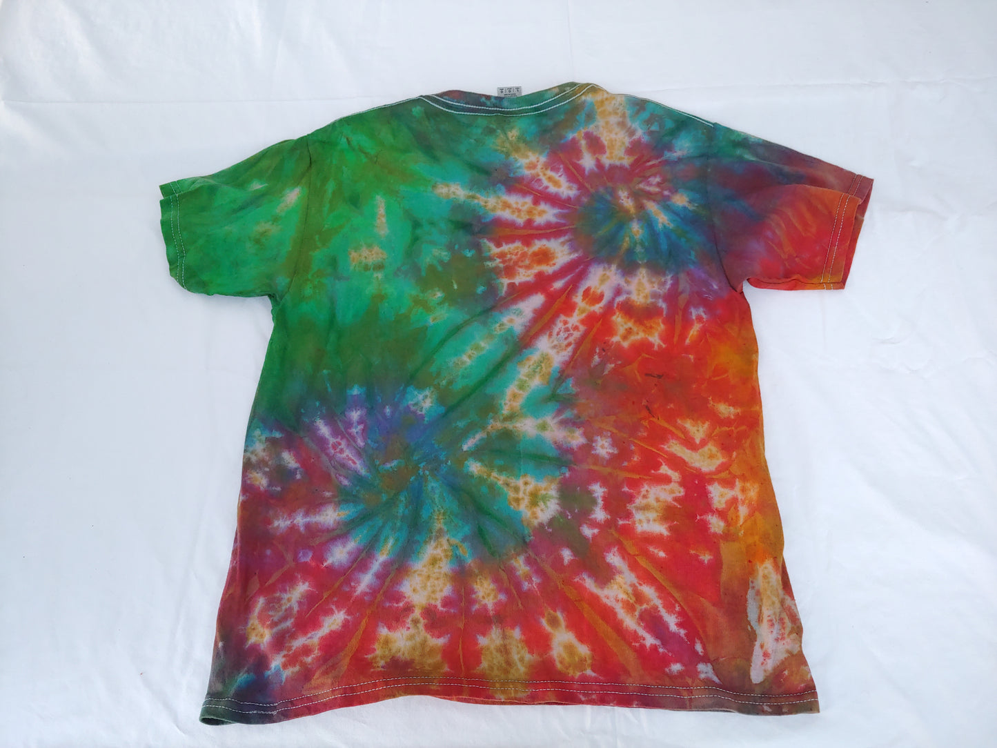 YOUTH LARGE TIE DYE 23